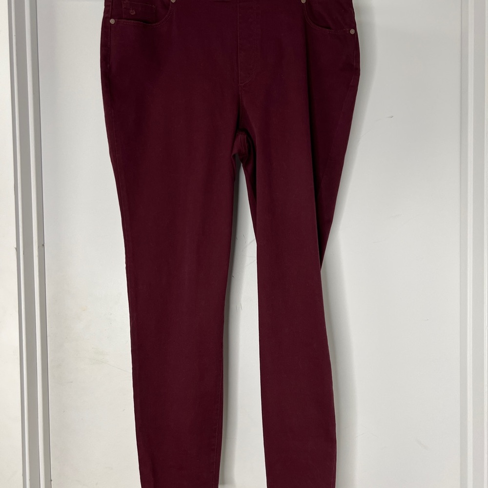 Gloria Vanderbilt “Avery” All-Around Slimming Effect jeans, size 18. - Picture 6 of 12